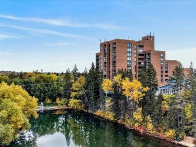 Condo for sale in Bowness, Calgary