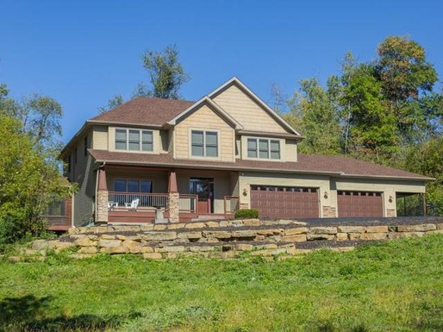 House for sale in Hudson, Saint Croix County