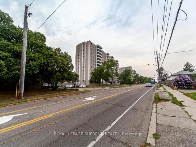 Condo for sale in Woburn, Ontario