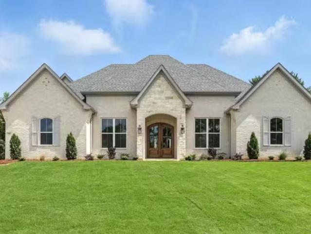 House for rent in Benton