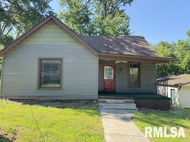 House for sale in Riverton, Illinois