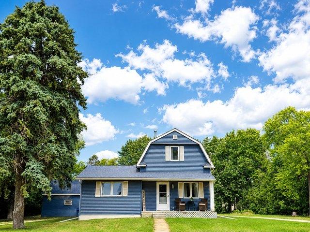 House for sale in Dodge Center, Minnesota