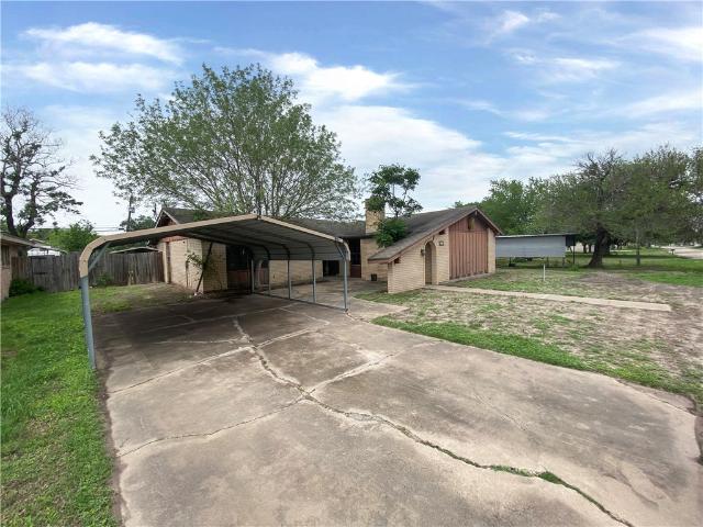 House for sale in George West, Texas
