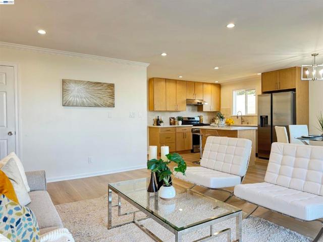 House for sale in Daly City, San Mateo County