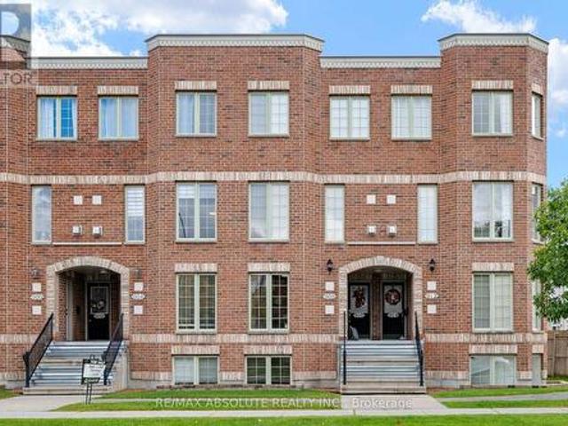 Townhouse for sale in Barrhaven East, Ottawa