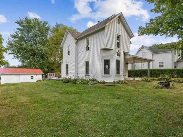House for sale in Cedar, Iowa