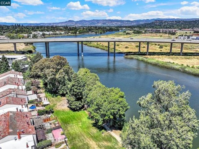 Condo for sale in Napa, California