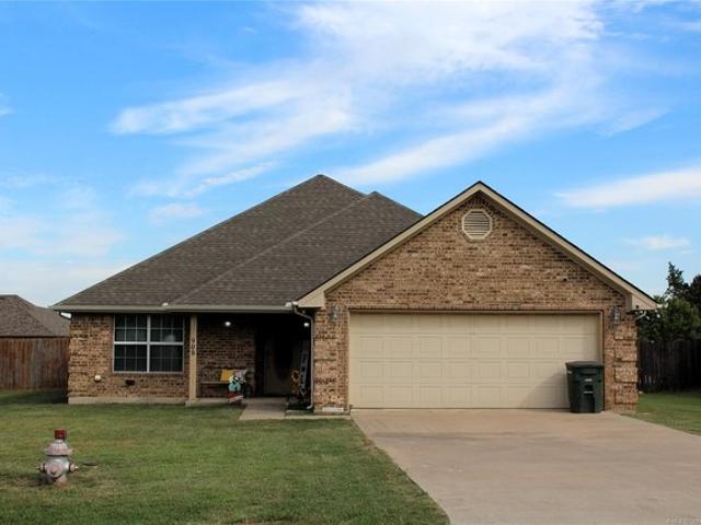 House for sale in Calera, Bryan County