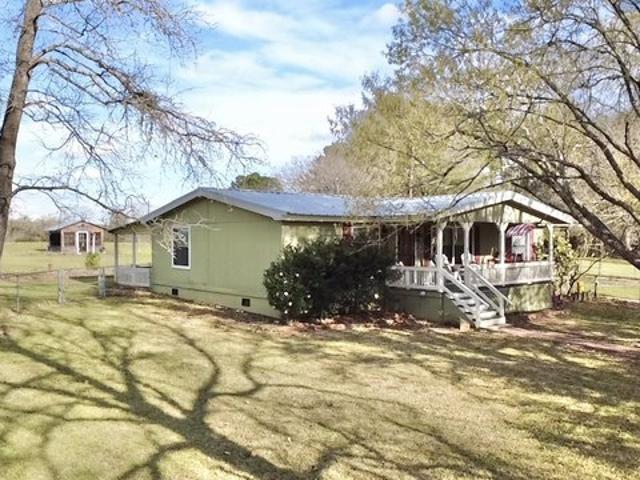 House for sale in Colmesneil, Texas