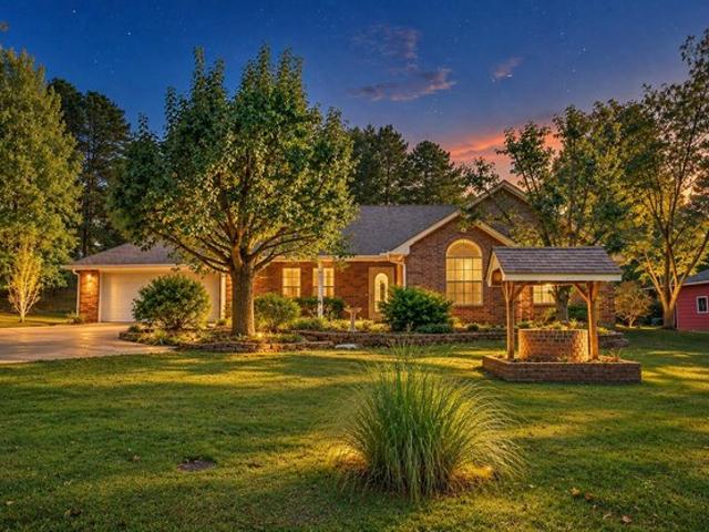 House for sale in Mena, Polk County