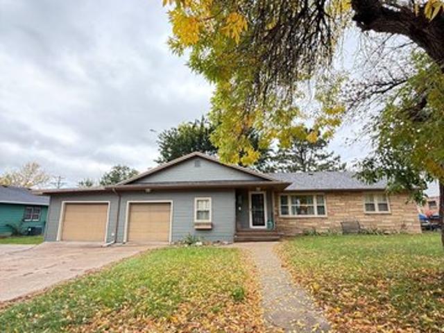 House for sale in Chamberlain, Brule County
