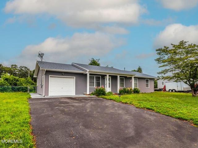 House for sale in Lanoka Harbor, New Jersey