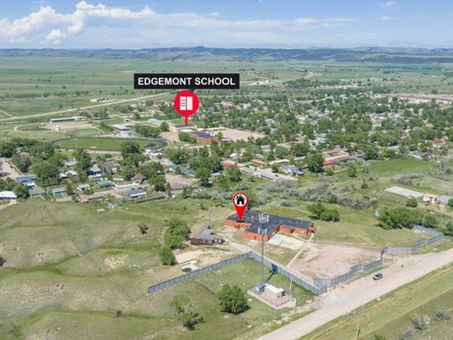 House for sale in Edgemont, South Dakota