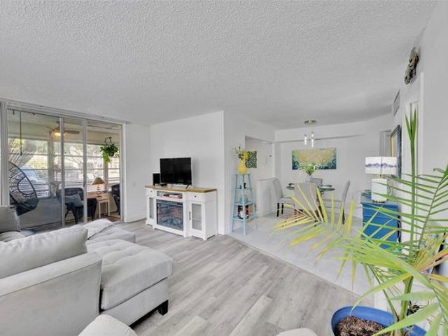 Condo for sale in Tamarac, Florida