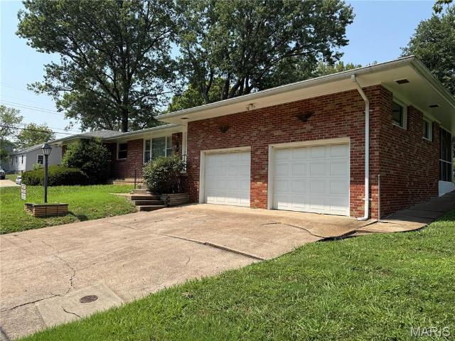 House for sale in Saint John, Missouri