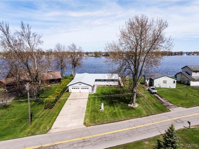 House for sale in Cicero, New York