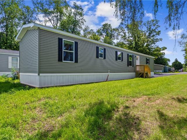 House for sale in Oneida, New York