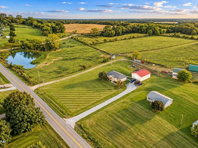 House for sale in Maud, Springfield