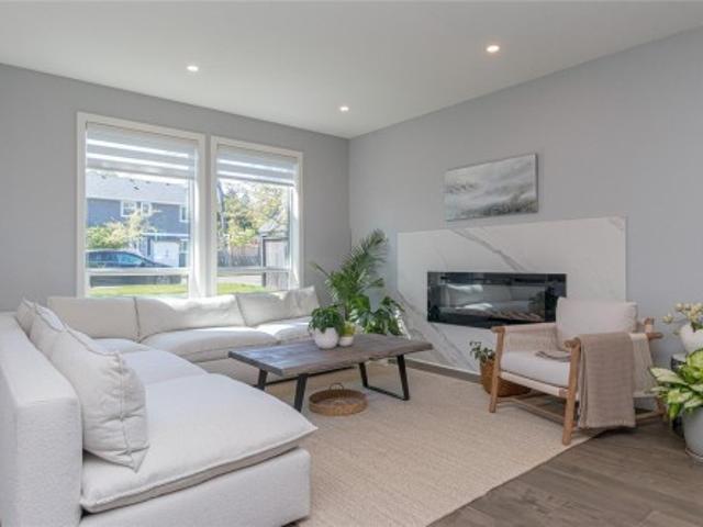 House for sale in Victoria, British Columbia