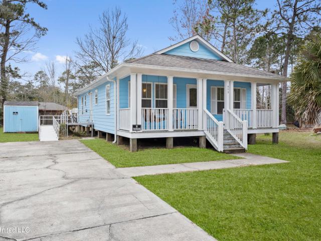 House for sale in Waveland, Hancock County