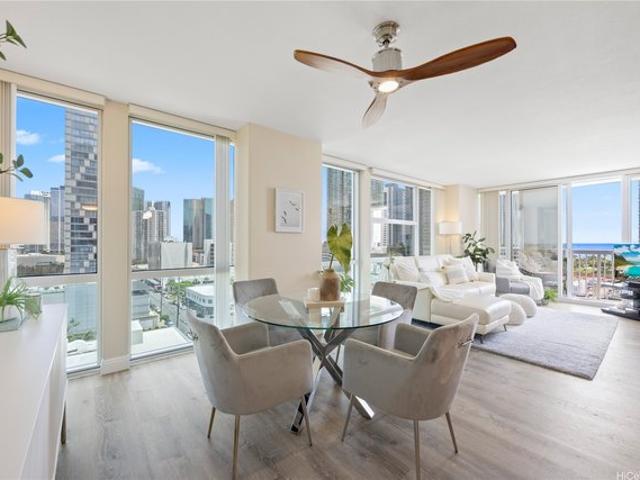 Condo for sale in Honolulu, Hawaii