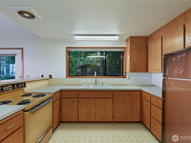 House for sale in Lakebay, Washington