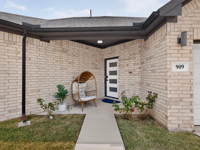House for sale in Arlington, Texas