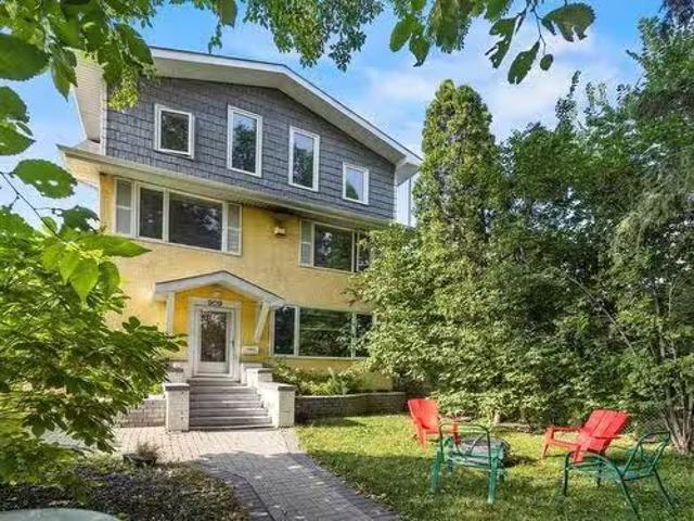 House for sale in East St. Paul, Manitoba