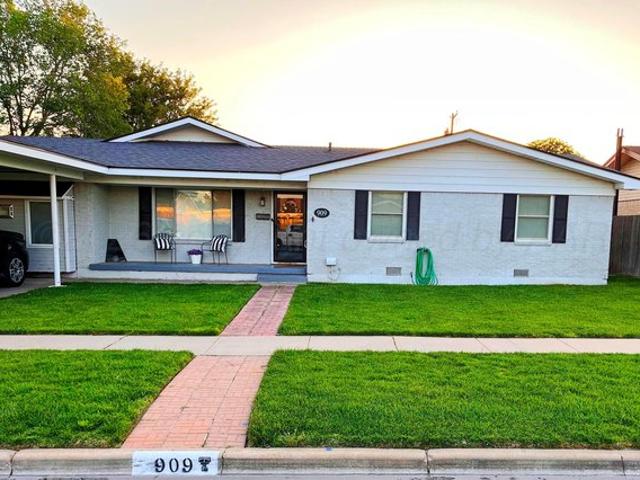 House for sale in Perryton, Texas