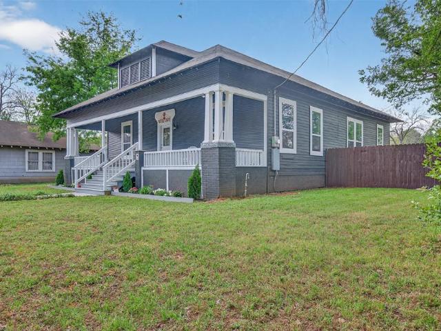 House for sale in Palestine, Texas
