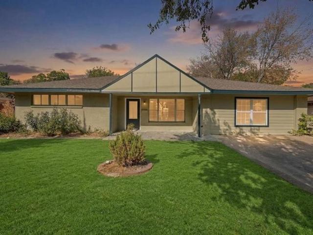 House for sale in Grand Prairie, Dallas County