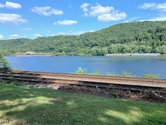 House for sale in Wellsville, Ohio