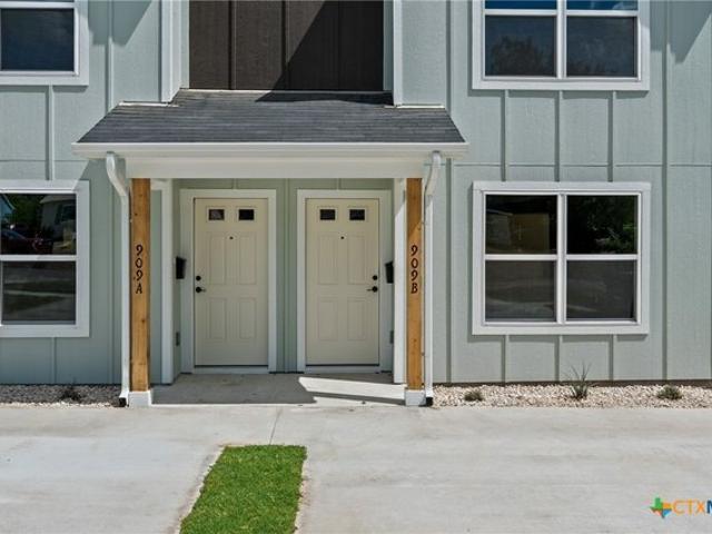Townhouse for sale in Temple, Bell County