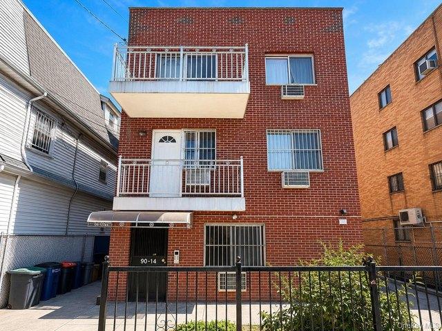 Condo for sale in Queens, Arverne