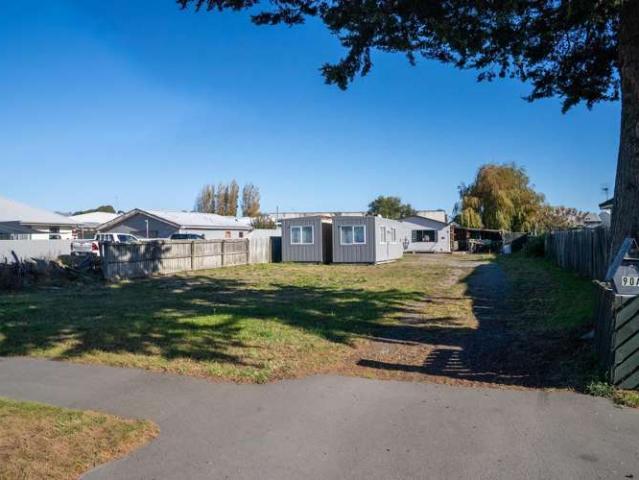 House for sale in Chaslands, Canterbury