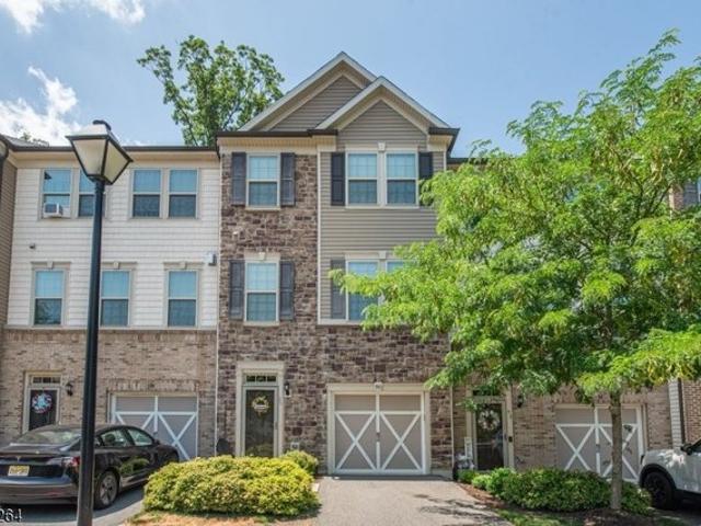 Townhouse for sale in Randolph, New Jersey