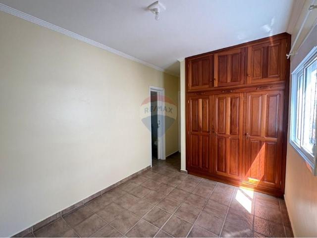 Apartamento aluguel em Região Imediata de Santos, Região Metropolitana da Baixada Santista