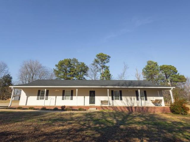 House for sale in Mayfield, Kentucky