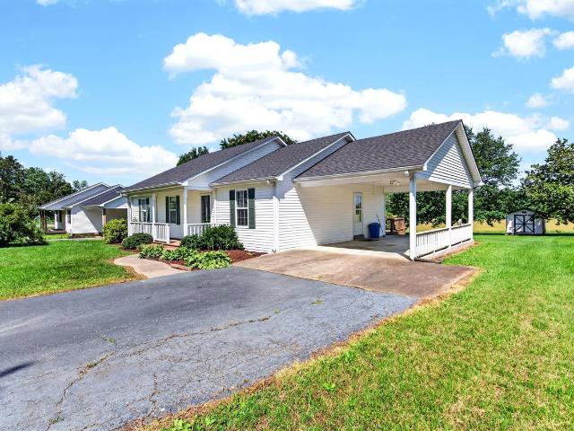 House for sale in Adolphus, Kentucky