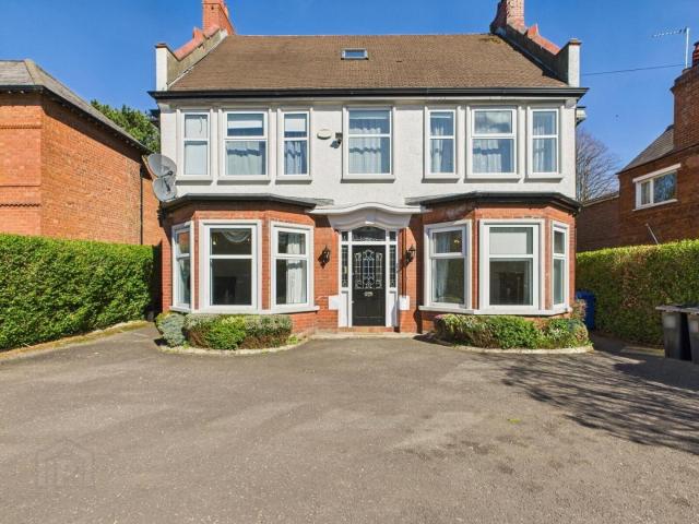 House for rent in Balmoral, Northern Ireland