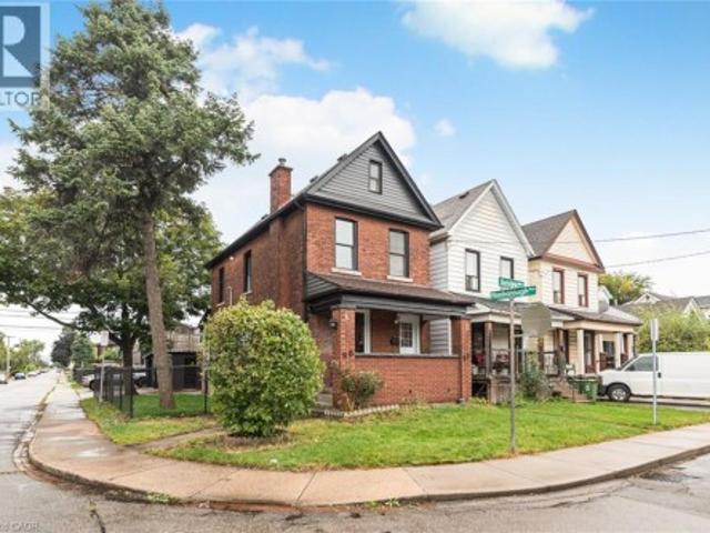 House for sale in Ancaster, Ontario