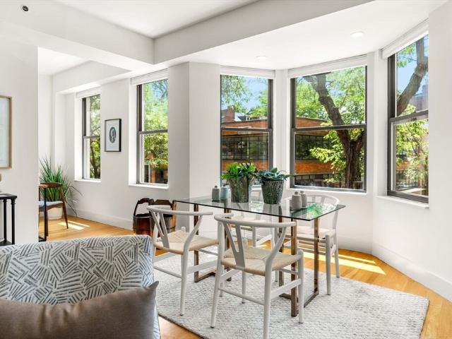 Townhouse for sale in Boston
