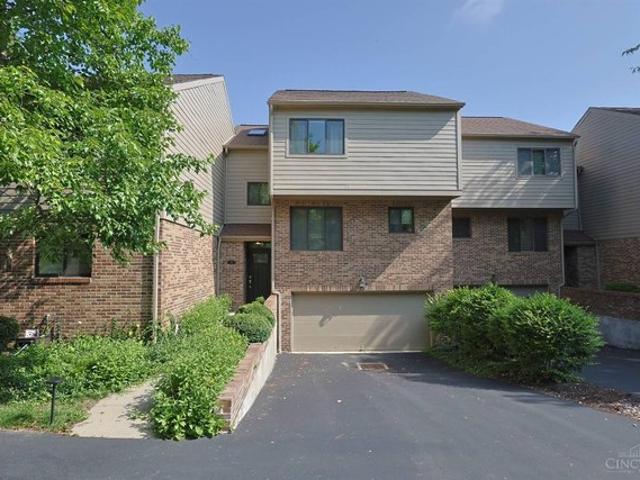 Condo for sale in Blue Ash, Ohio