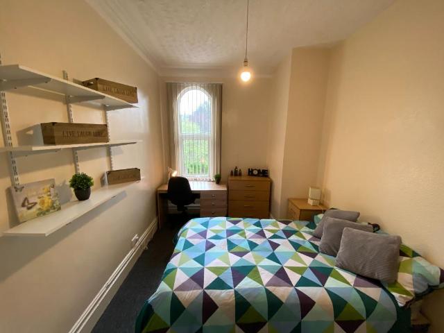 House for rent in Victoria Park, Manchester