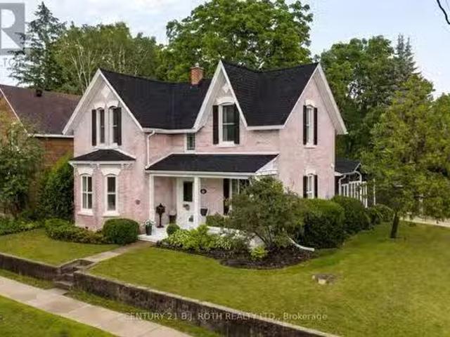 House for sale in Barrie, Ontario