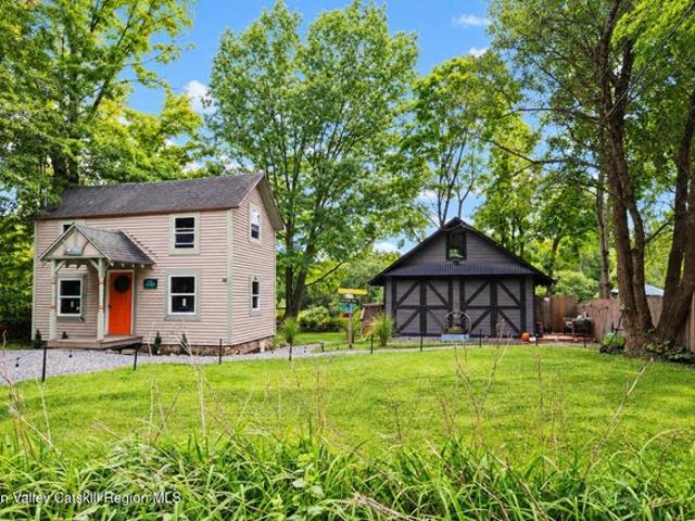 House for sale in Bloomington, New York