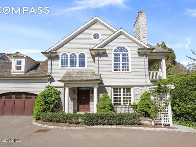 Condo for sale in Greenwich