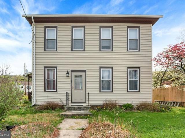 House for sale in Elizabethville, Pennsylvania