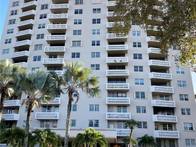 Condo for sale in Coral Gables, Florida