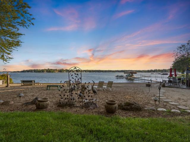 House for sale in Leesburg, Kosciusko County